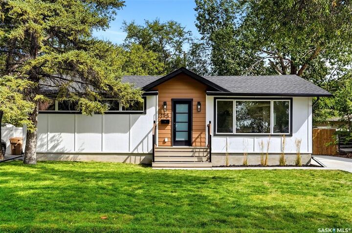 Property Photo:  195 Massey Road  SK S4S 4N3 