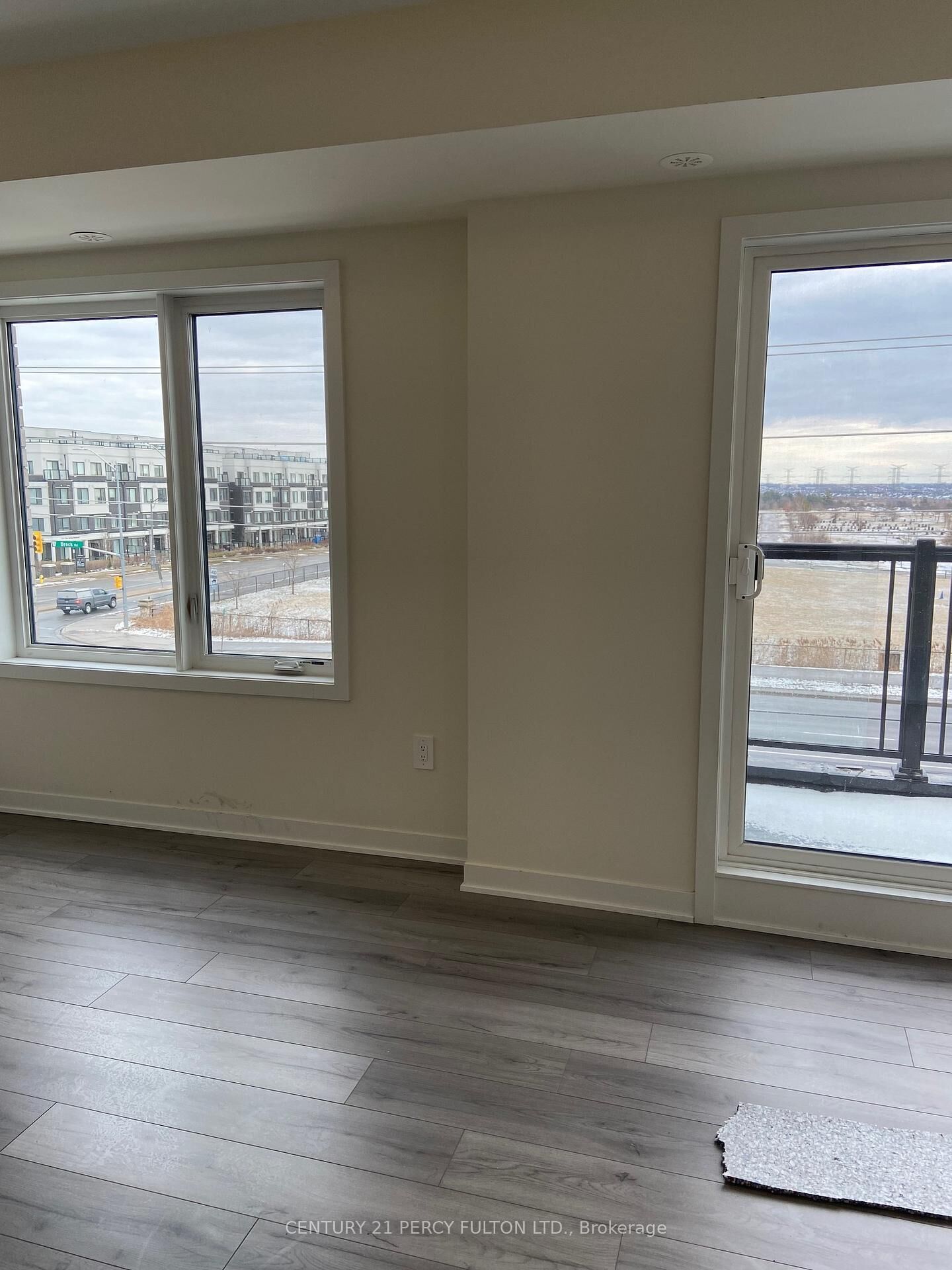 Property Photo: 1695 Dersan Street 205 ON L1V 2P8