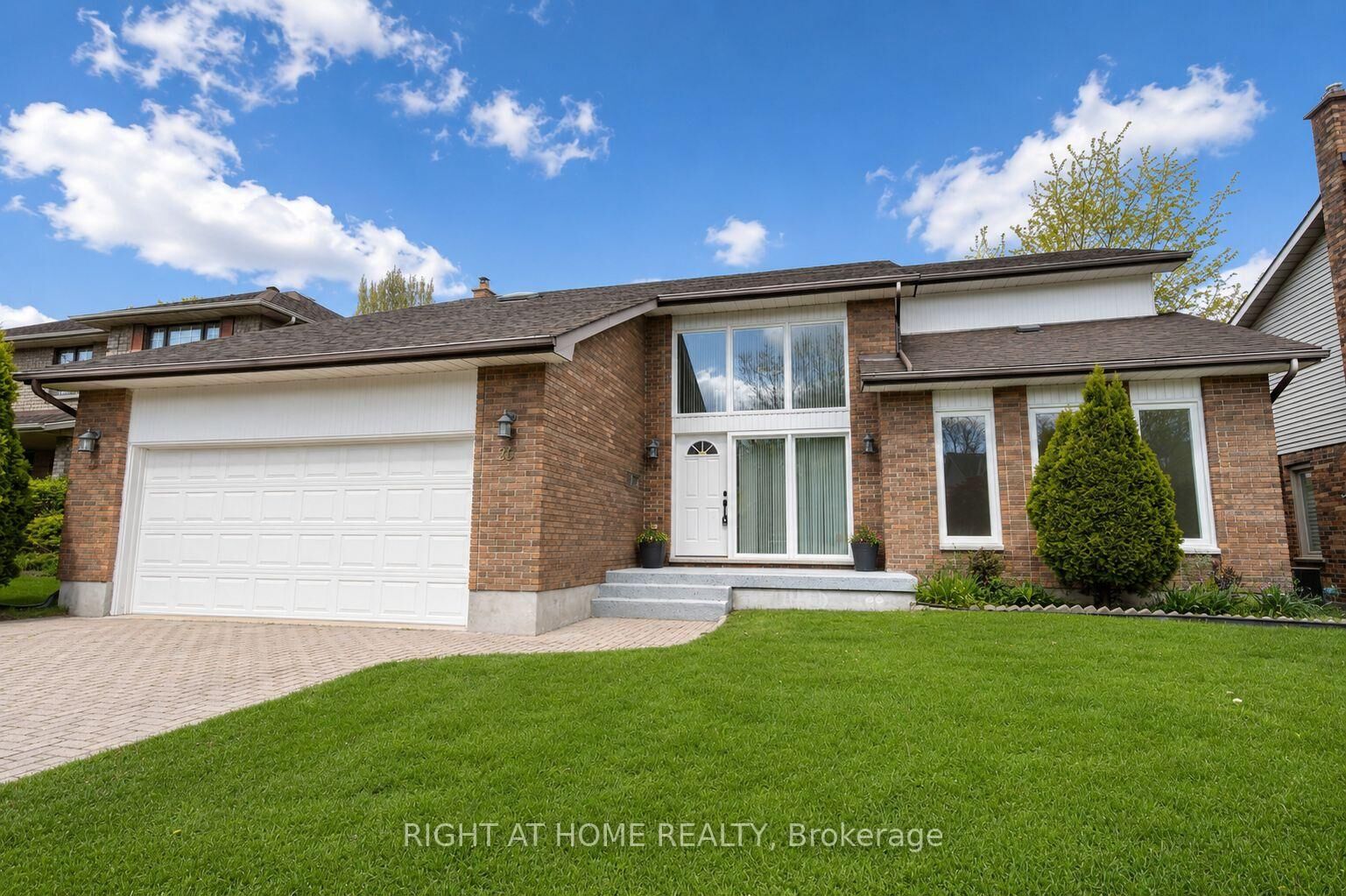 Property Photo:  26 Grasmere Crescent  ON N6G 4P2 