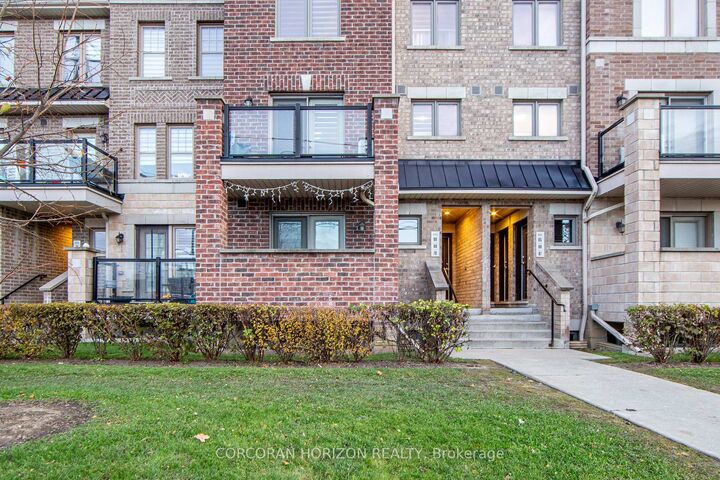 Property Photo:  2315 Sheppard Avenue W 70  ON M9M 3A4 