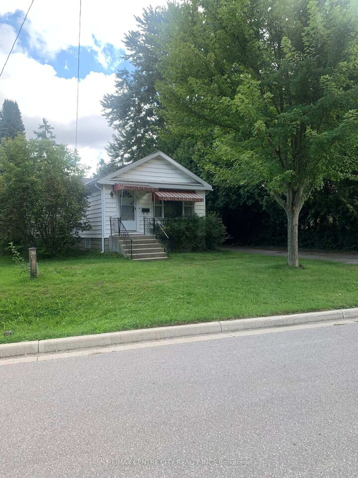 Property Photo:  57 Britannia Avenue  ON N6H 2J3 