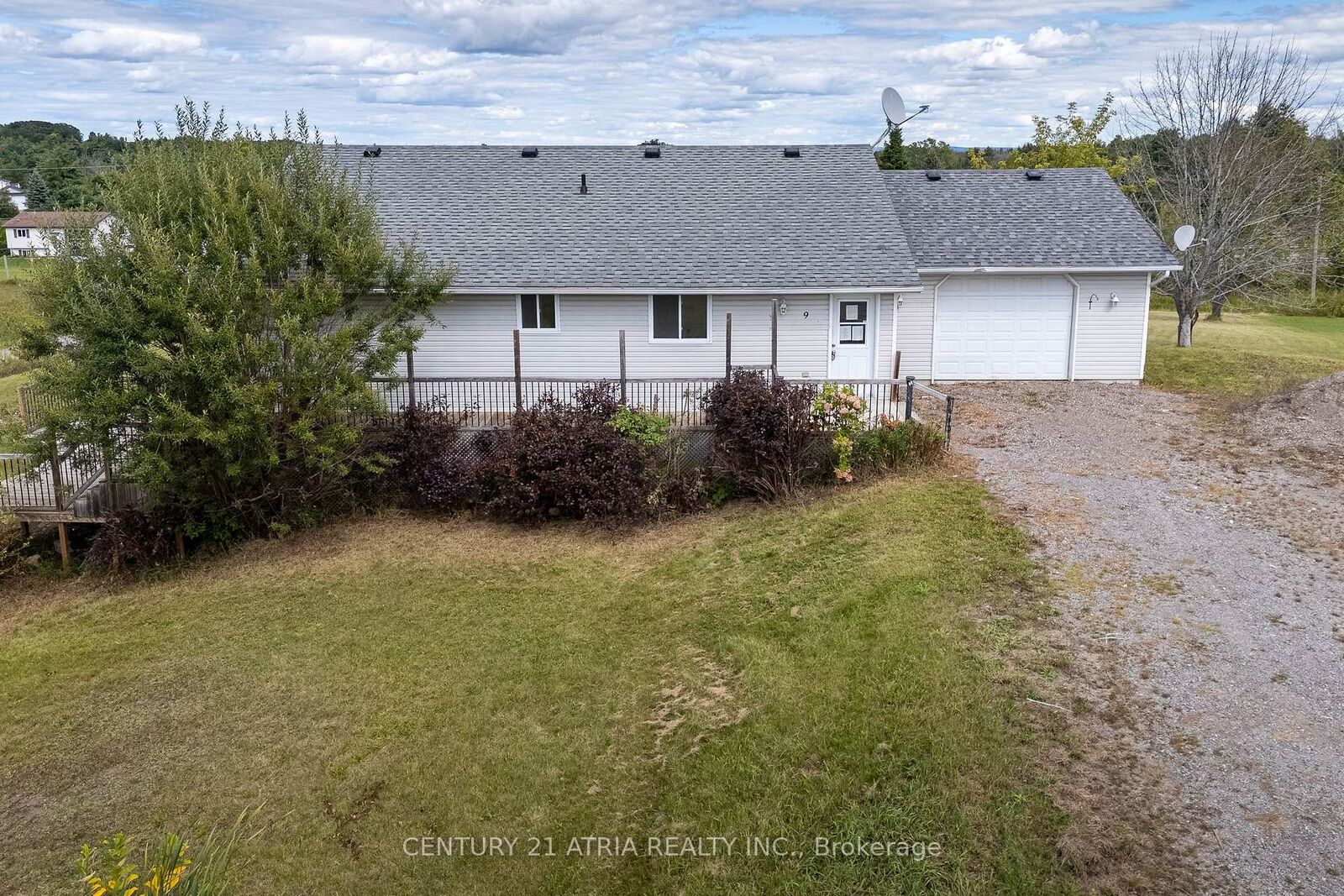 Property Photo:  9 Summer Lane  ON K0K 3K0 