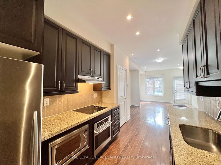 Property Photo:  82 Hargrave Lane  ON M4N 0A4 