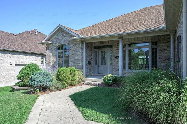 Property Photo:  2304 Jack Nash Drive  ON N6K 5R3 