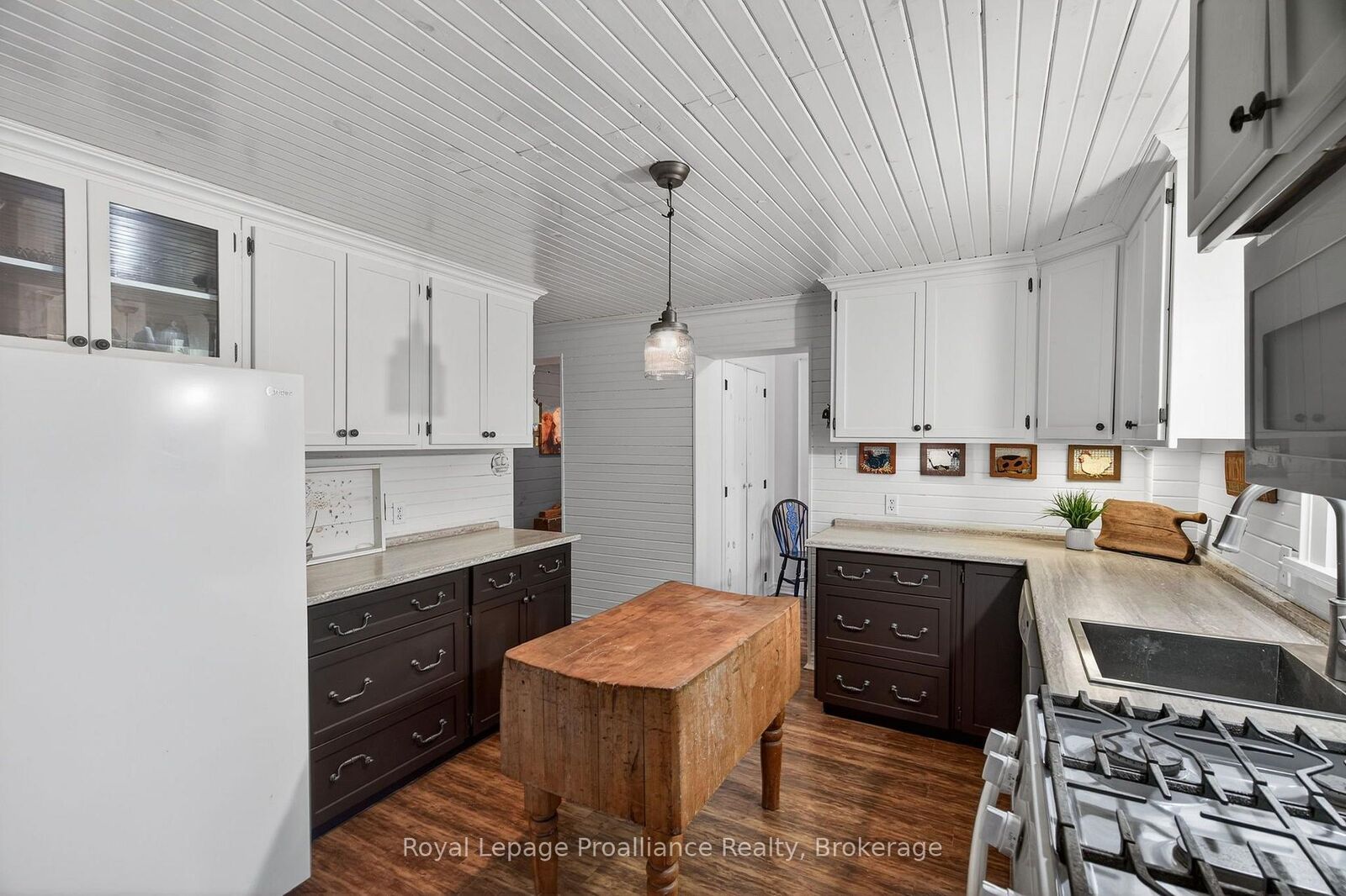 Property Photo:  7802 Piccadilly Road  ON K0H 1T0 