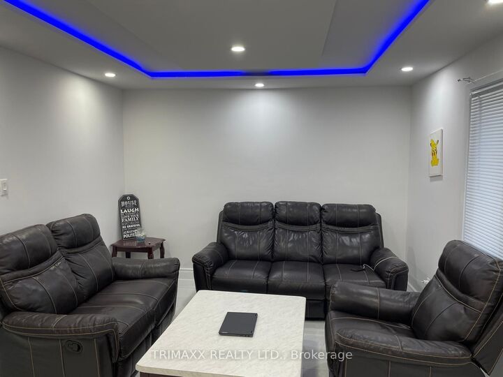 Property Photo:  1086 Canfield Crescent  ON N4S 8P3 
