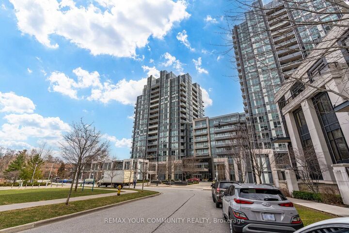 Property Photo:  120 Harrison Garden Boulevard 1402  ON M2N 0H1 