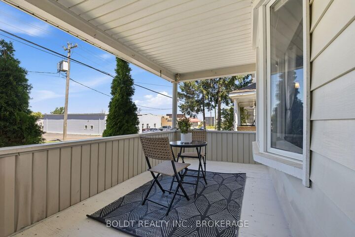 Property Photo:  54 Eastchester Avenue  ON L2P 2Y4 