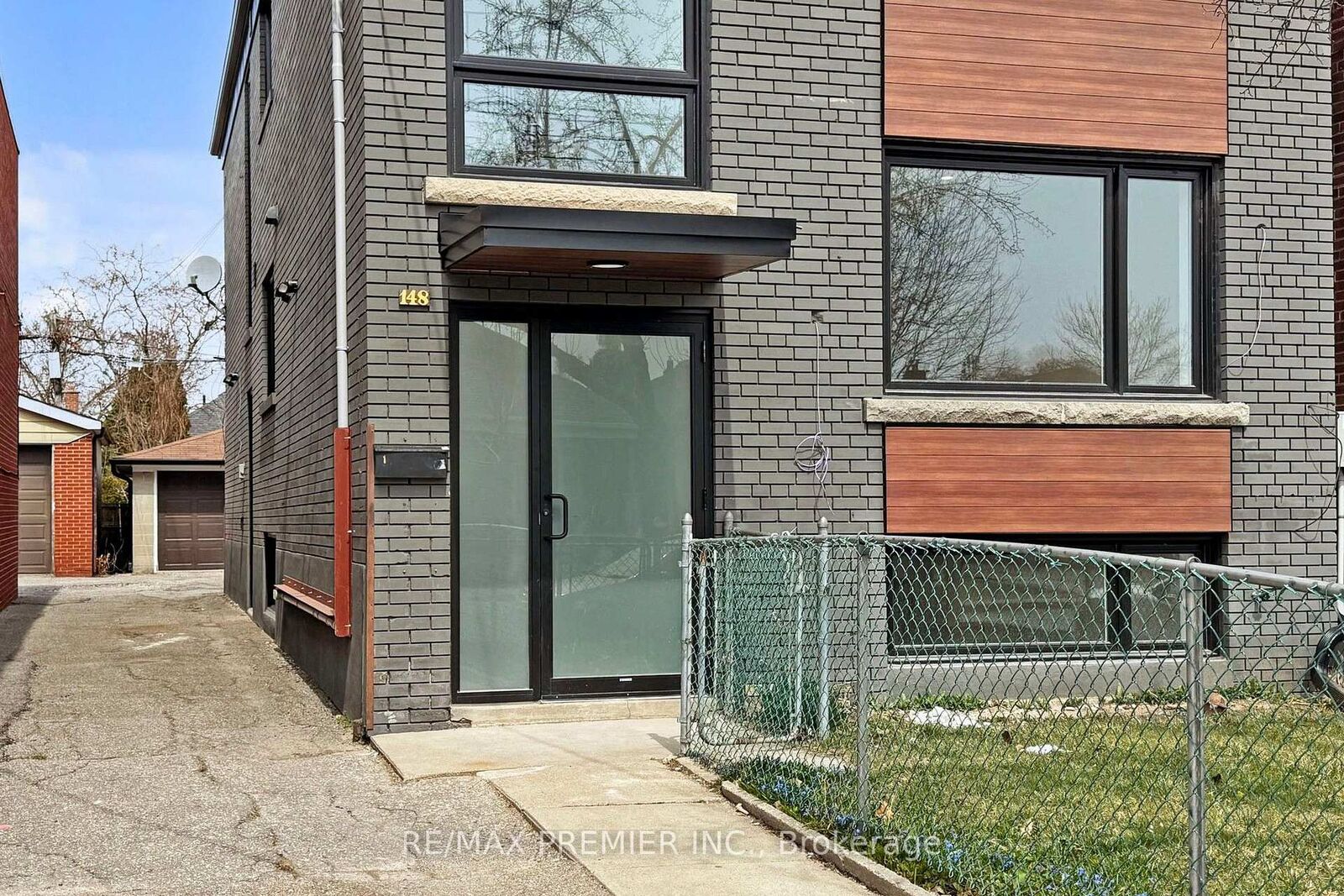 Property Photo:  148 Lambton Avenue 1  ON M6N 2S9 