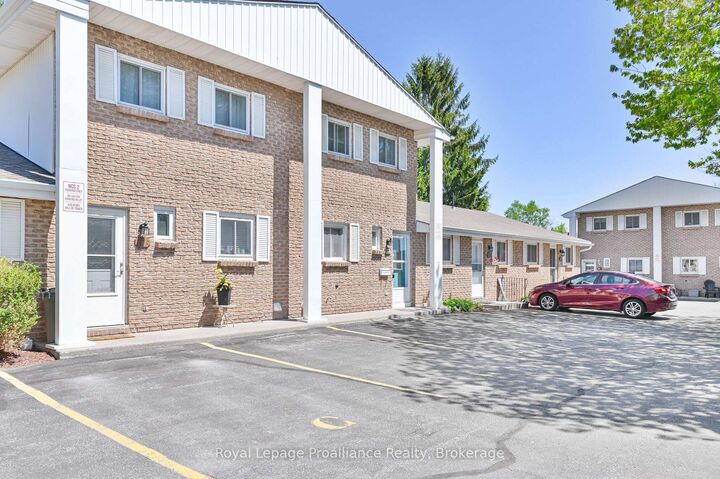 Property Photo:  37 Young Street D  ON K0K 1H0 