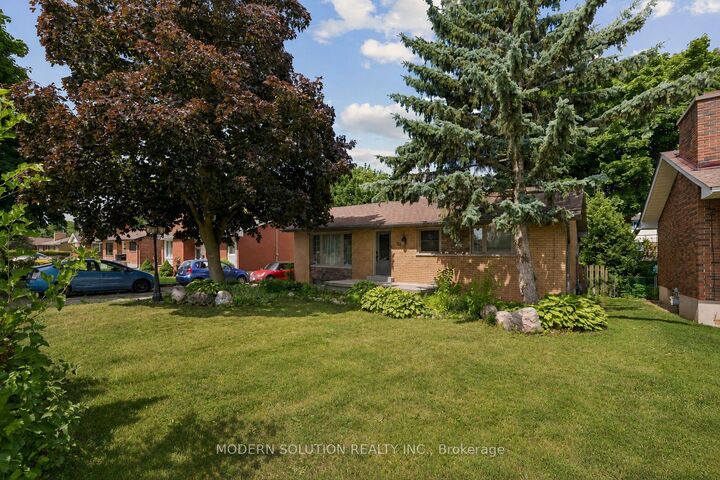 Property Photo:  61 Godfrey Drive  ON N5V 2E8 