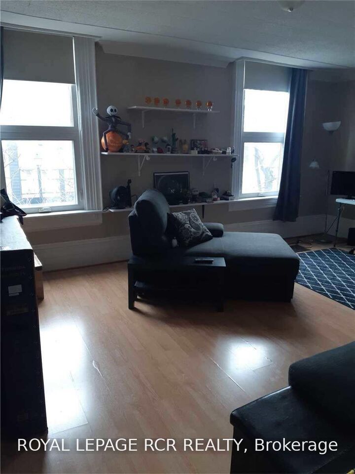 Property Photo:  50 Queen Street N A  ON L7E 1B9 
