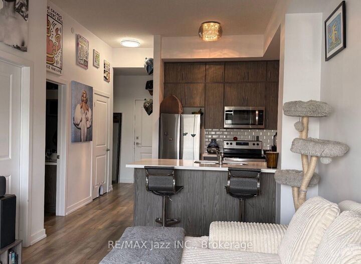 Property Photo: 5055 Greenlane Road 625 ON L0R 1B3