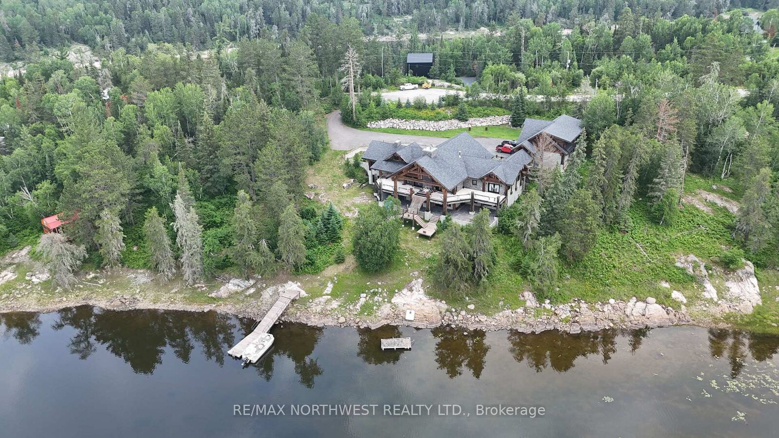 Property Photo: 76 Middle Lake/Winnipeg River ON P0X 1C0