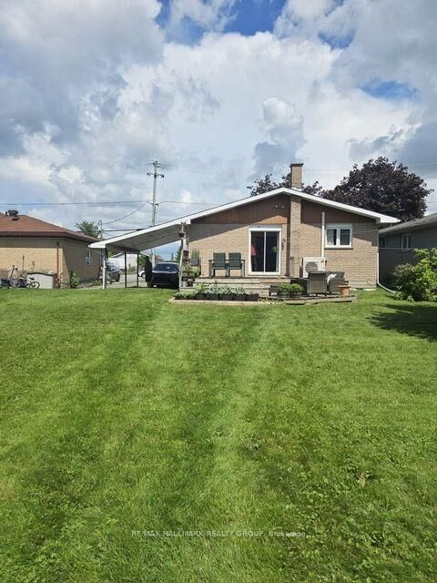 Property Photo:  677 Principale Street W Basement  ON K0A 1M0 