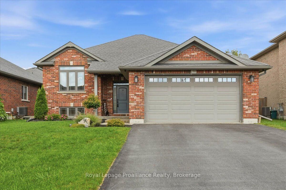 Property Photo:  54 Cavendish Drive  ON K8N 0L6 