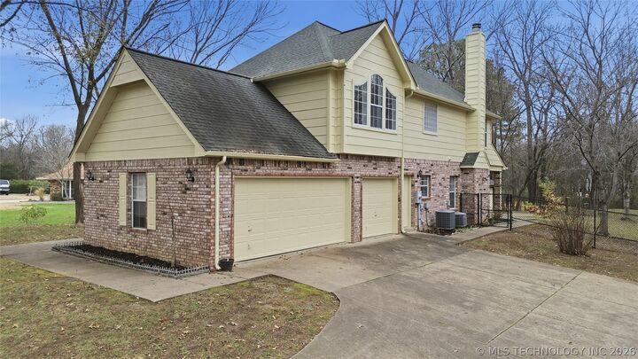Property Photo: 23429 King Street OK 74014