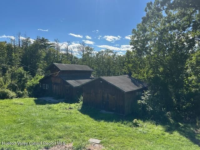 Property Photo:  5629-5633 Cauterskill  NY 12414 