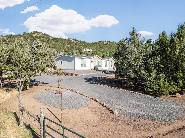 Property Photo: 183 N Matt Dillon Trail UT 84722