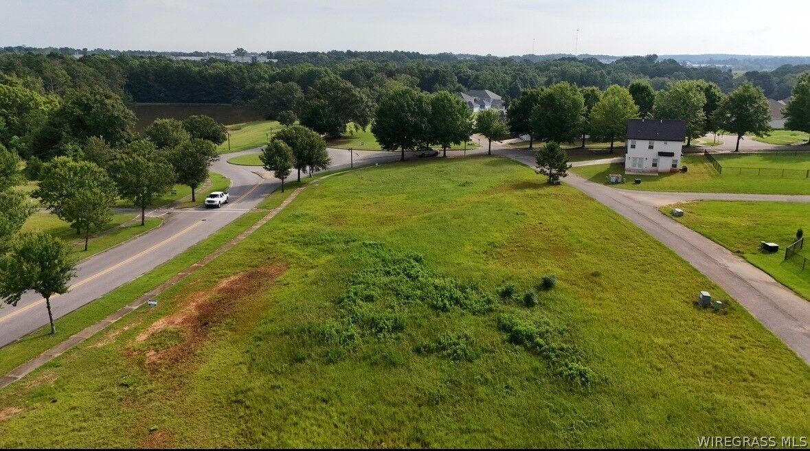Property Photo:  0 (Lot 5 Block F) Oak Park Drive  AL 36079 