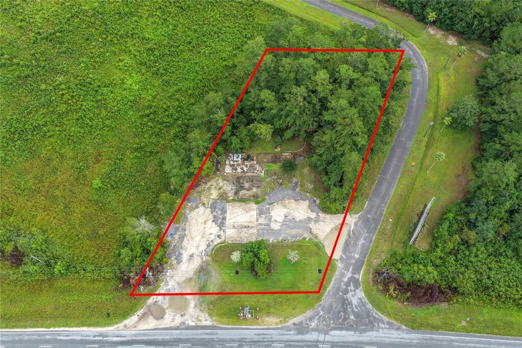 Property Photo: 852276 US Highway 17 FL 32097