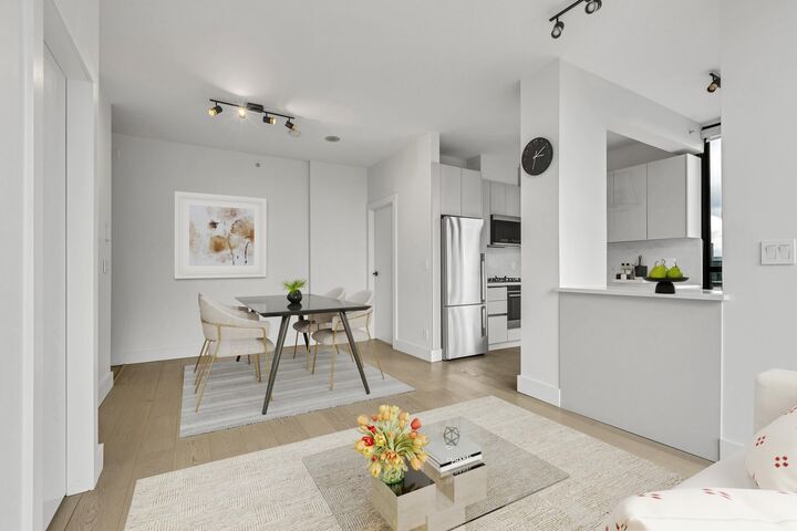 Property Photo:  1239 W Georgia Street 2402  BC V6E 4R8 