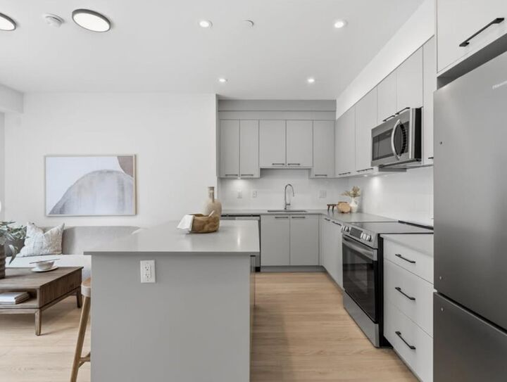 Property Photo:  15638 24 Avenue 304  BC V4A 2J7 