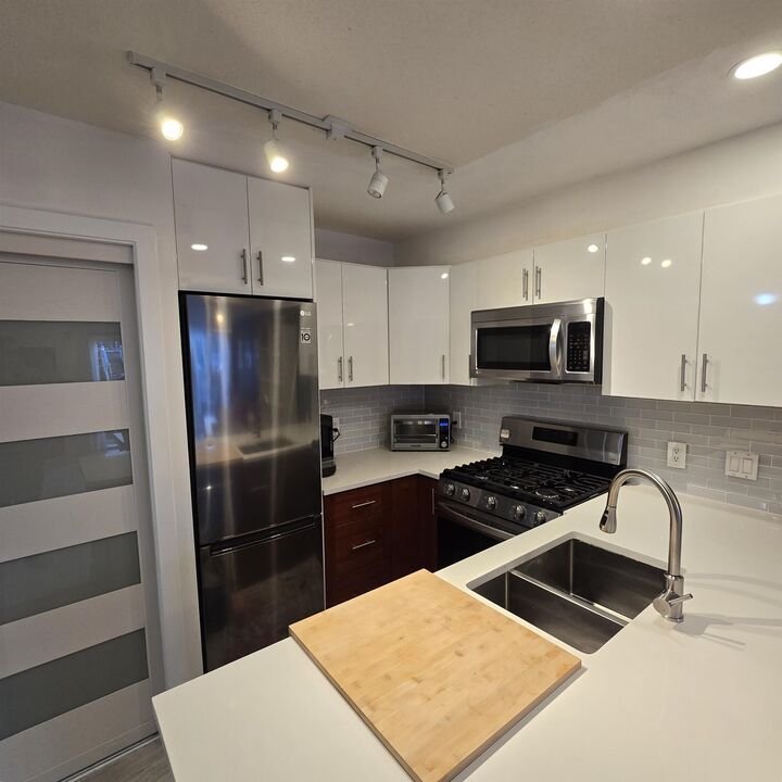 Property Photo:  9339 Alberta Road 31  BC V6Y 4E3 