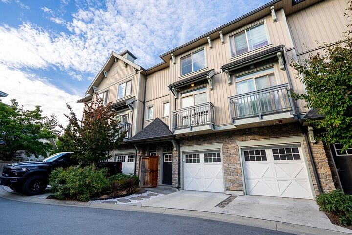 Property Photo:  20487 65 Avenue 48  BC V2Y 3K8 