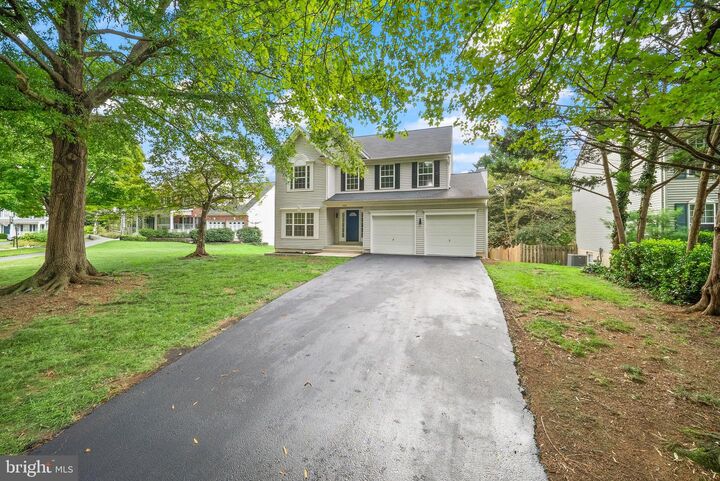 Property Photo:  406 Georgetown Court NE  VA 20176 