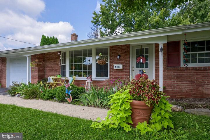 Property Photo:  6411 Jeanette Drive  PA 17520 