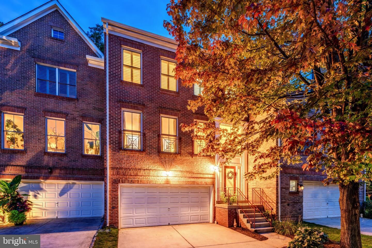 Property Photo: 1680 Waterhaven Drive VA 20190