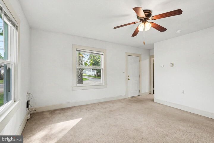 Property Photo:  302 E Chatham Street  VA 22405 