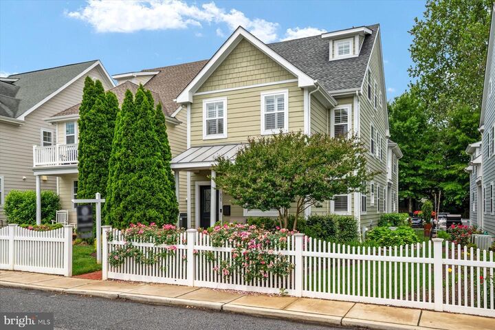 Property Photo: 820 Bay Ridge Avenue MD 21403