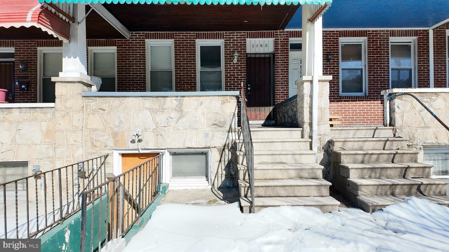 Property Photo:  2562 Edmondson Avenue  MD 21223 