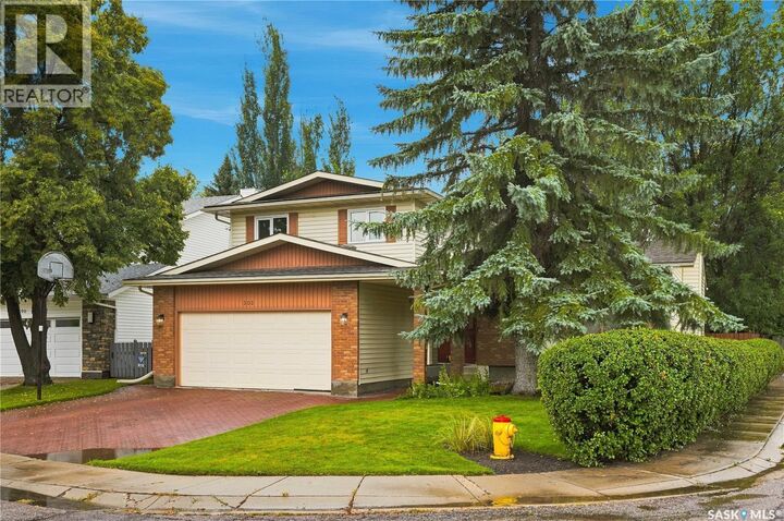 Property Photo: 202 Zeman Court SK S7K 7W5