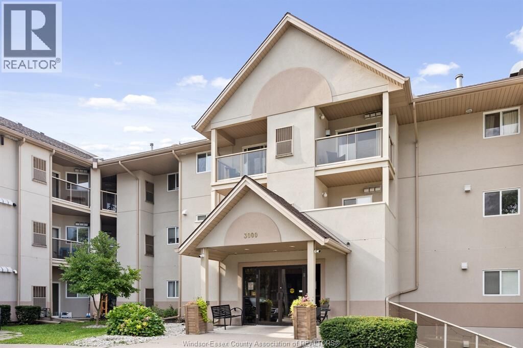 Property Photo: 3000 Sandwich Street East 413 ON N9C 4G3