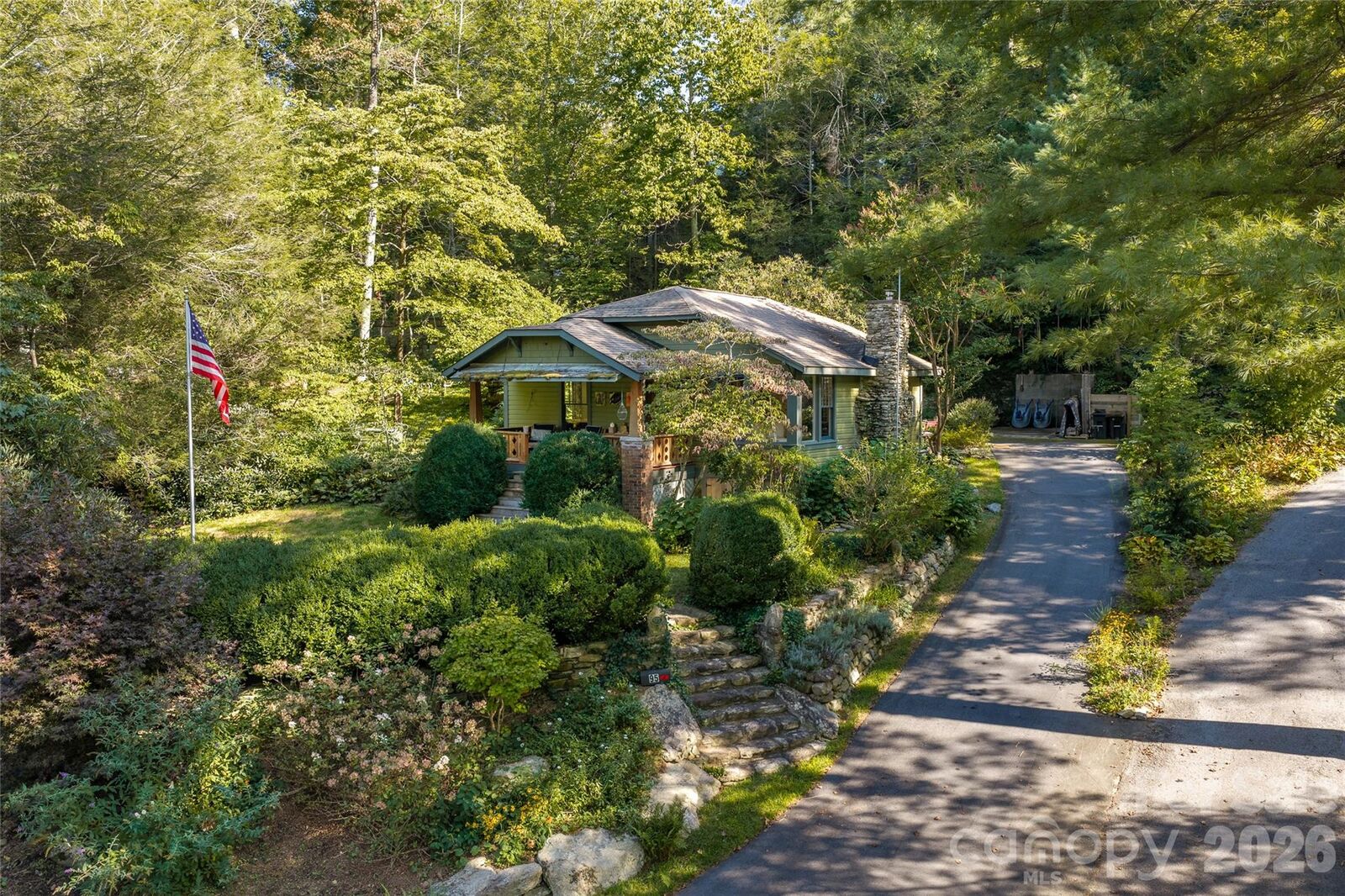 Property Photo:  95 Chestnut Hill Loop Road  NC 28735 