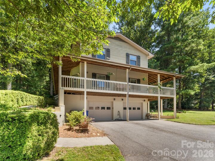 Property Photo:  121 Churchill Downs Drive  NC 28730 