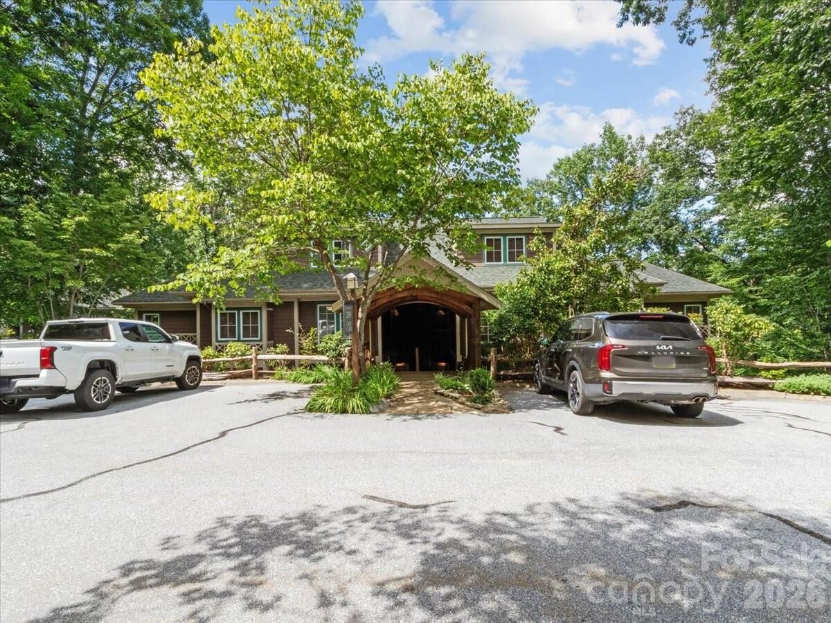 Property Photo:  250 Creekside Way C202  NC 28714 