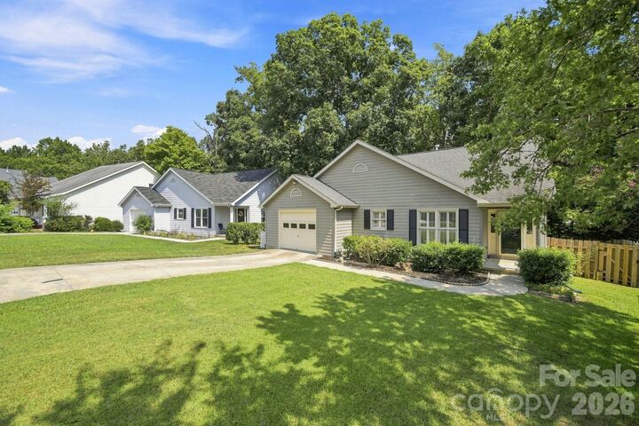 Property Photo:  167 Sea Island Boulevard  SC 29708 