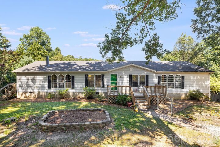 Property Photo:  45 Shelby Road  NC 28806 
