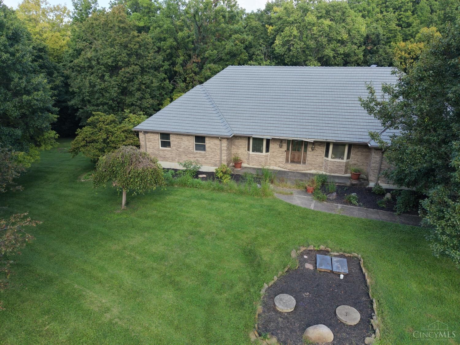 Property Photo: 1520 Butler Warren Road OH 45036