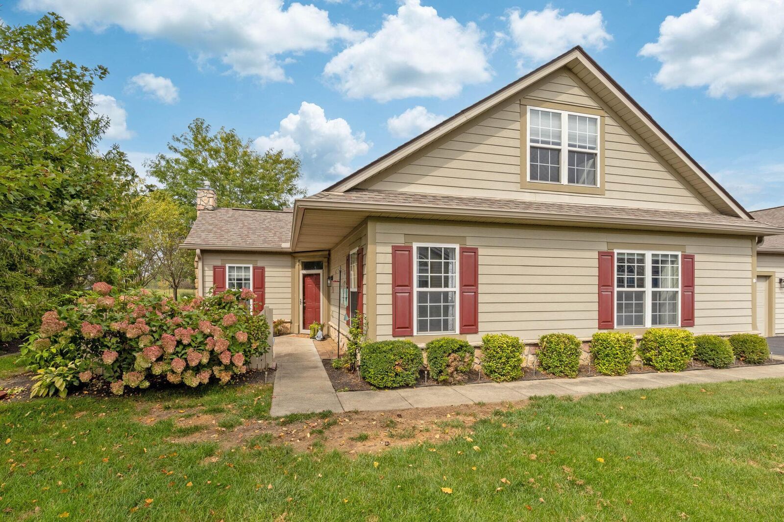 Property Photo:  183 Reddington Village Lane  OH 43055 