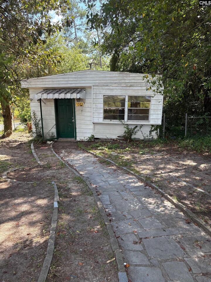 Property Photo:  1331 Head Street  SC 29204 