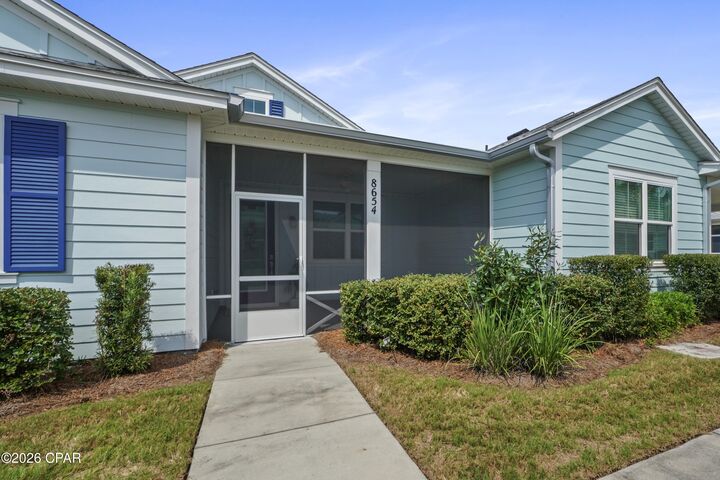 Property Photo:  8654 Coral Reef Way  FL 32413 