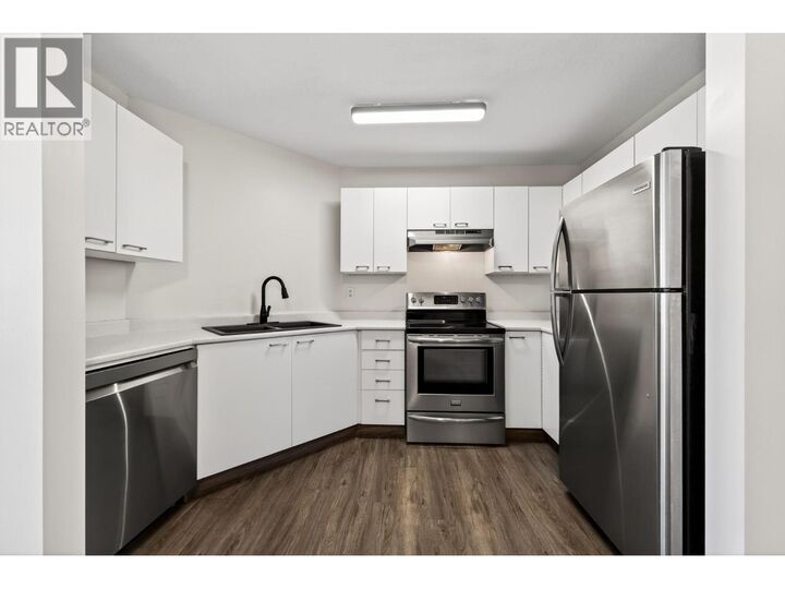 Property Photo: 629 Lansdowne Street 605 BC V2C 1Y6