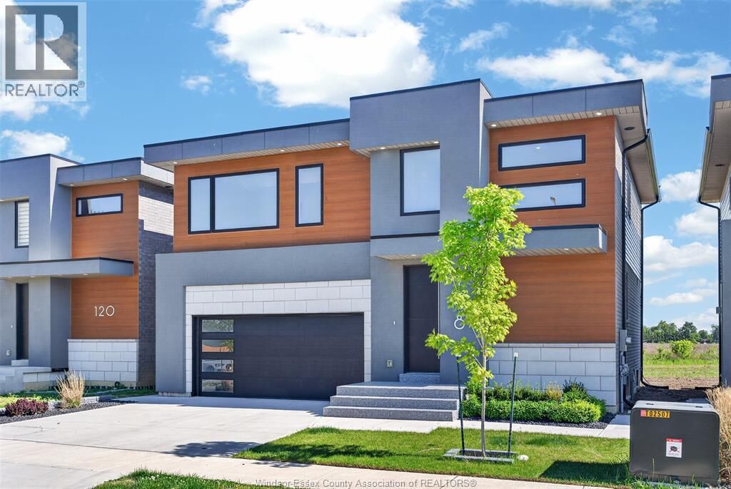 Property Photo:  118 Bear Street  ON N8M 0A9 