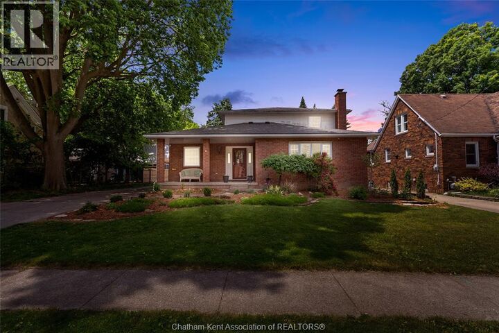 Property Photo:  138 Elizabeth Street  ON N7L 2Y4 