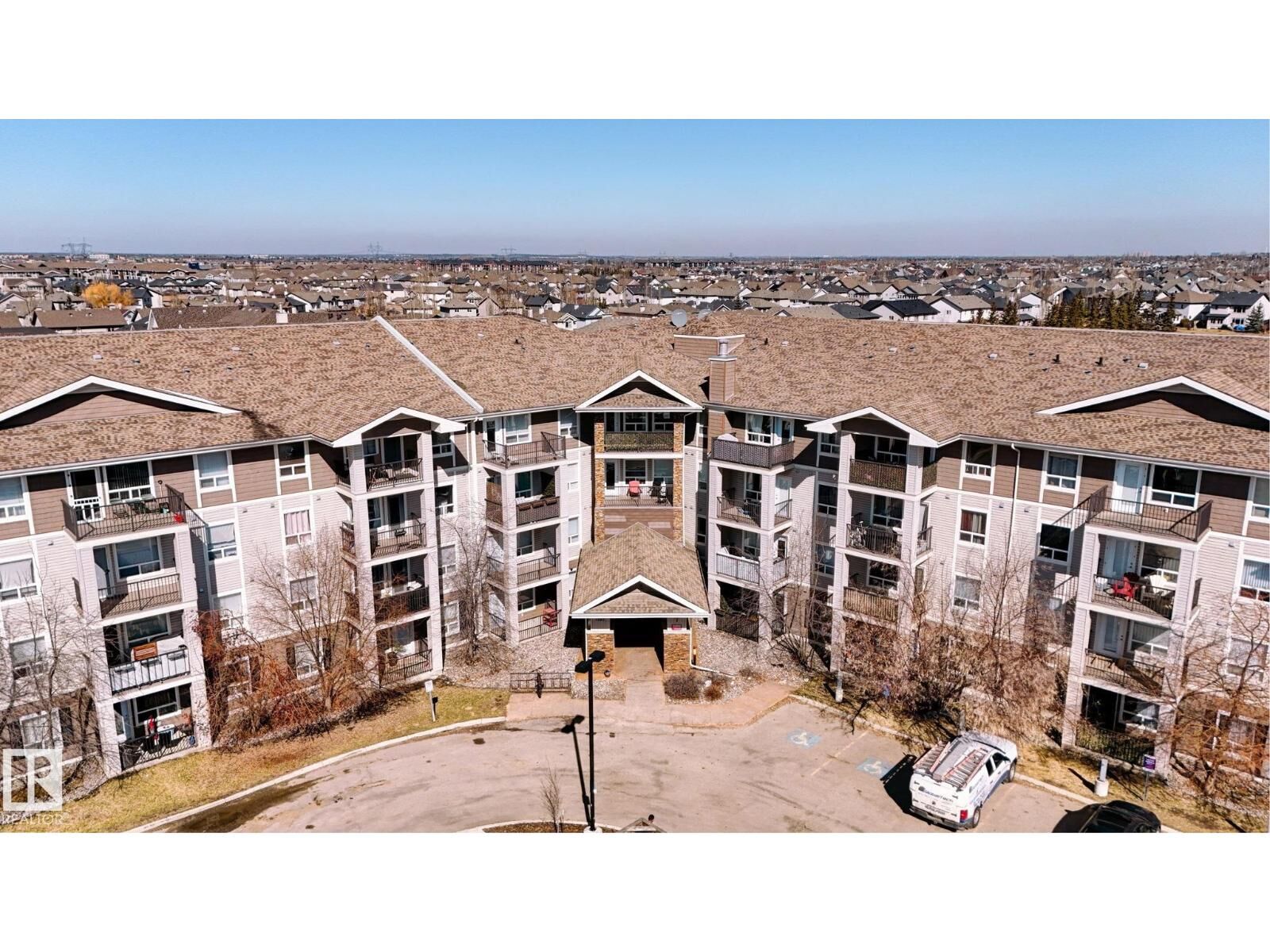 Property Photo:  #7226 7327 South Terwillegar Dr NW  AB T6R 0L8 